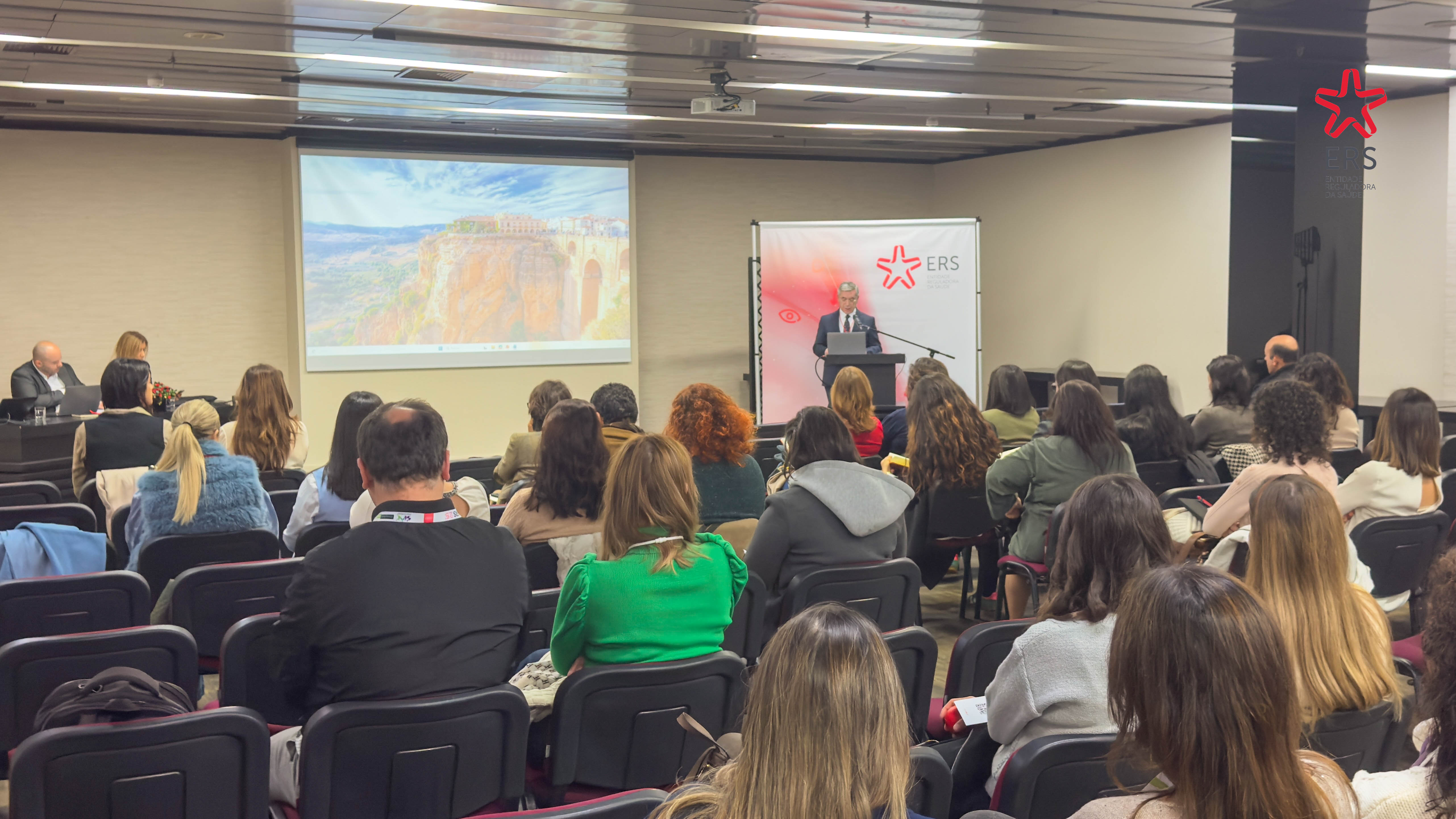 ERS assinala Dia Internacional dos Direitos Humanos com seminário sobre literacia em direitos dos utentes