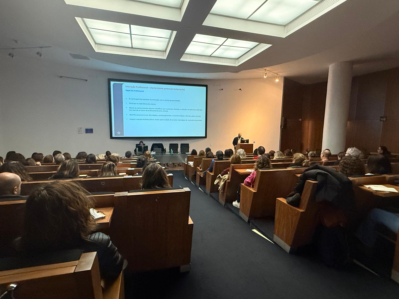 Sessão de informação presencial | “O direito à reclamação: a reclamação como motor de melhoria contínua dos cuidados”